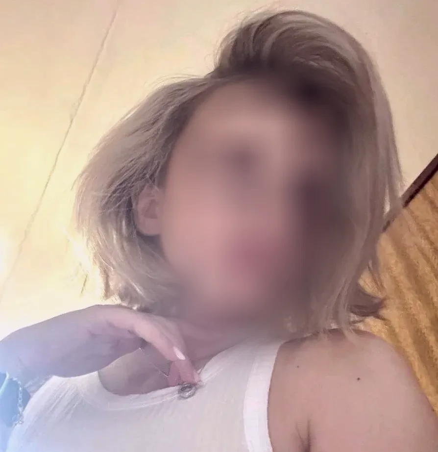 Laura, 28
