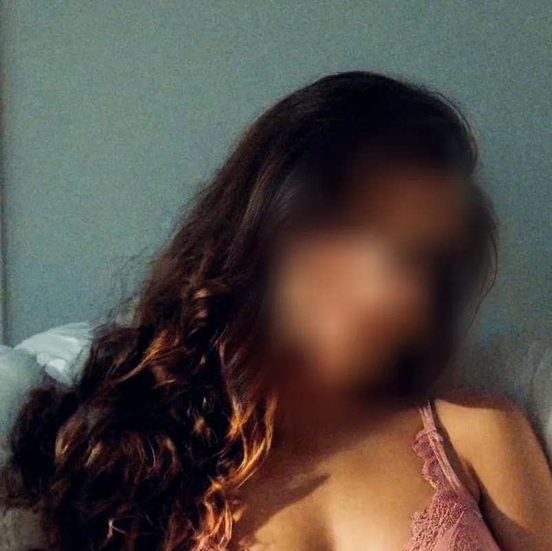 Maaike, 25